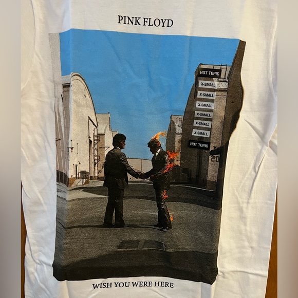 NWT Hot Topic x Pink Floyd Wish You Were Here T-Shirt Short Sleeve Shirt XS, 2X - Picture 9 of 12